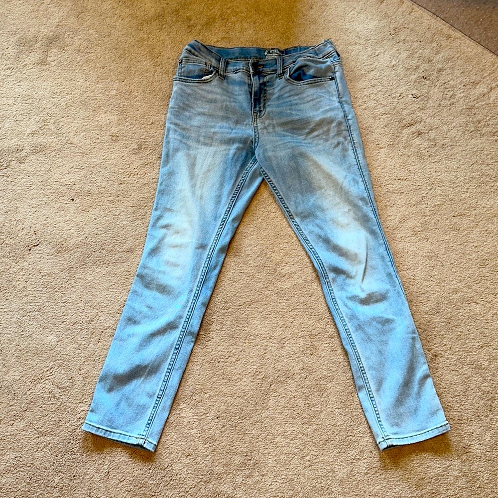 Girls blue super skinny jeans. Size 14